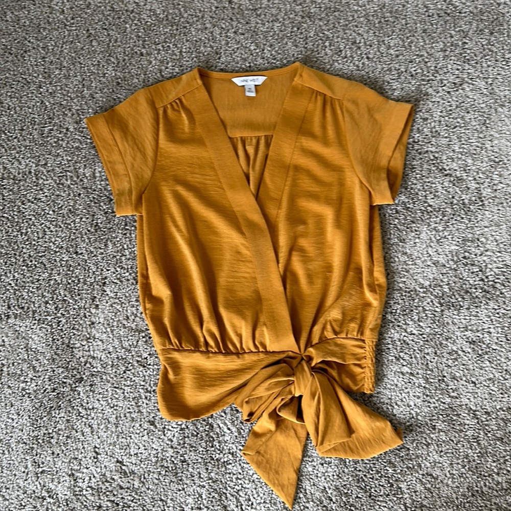 Nine West yellow blouse